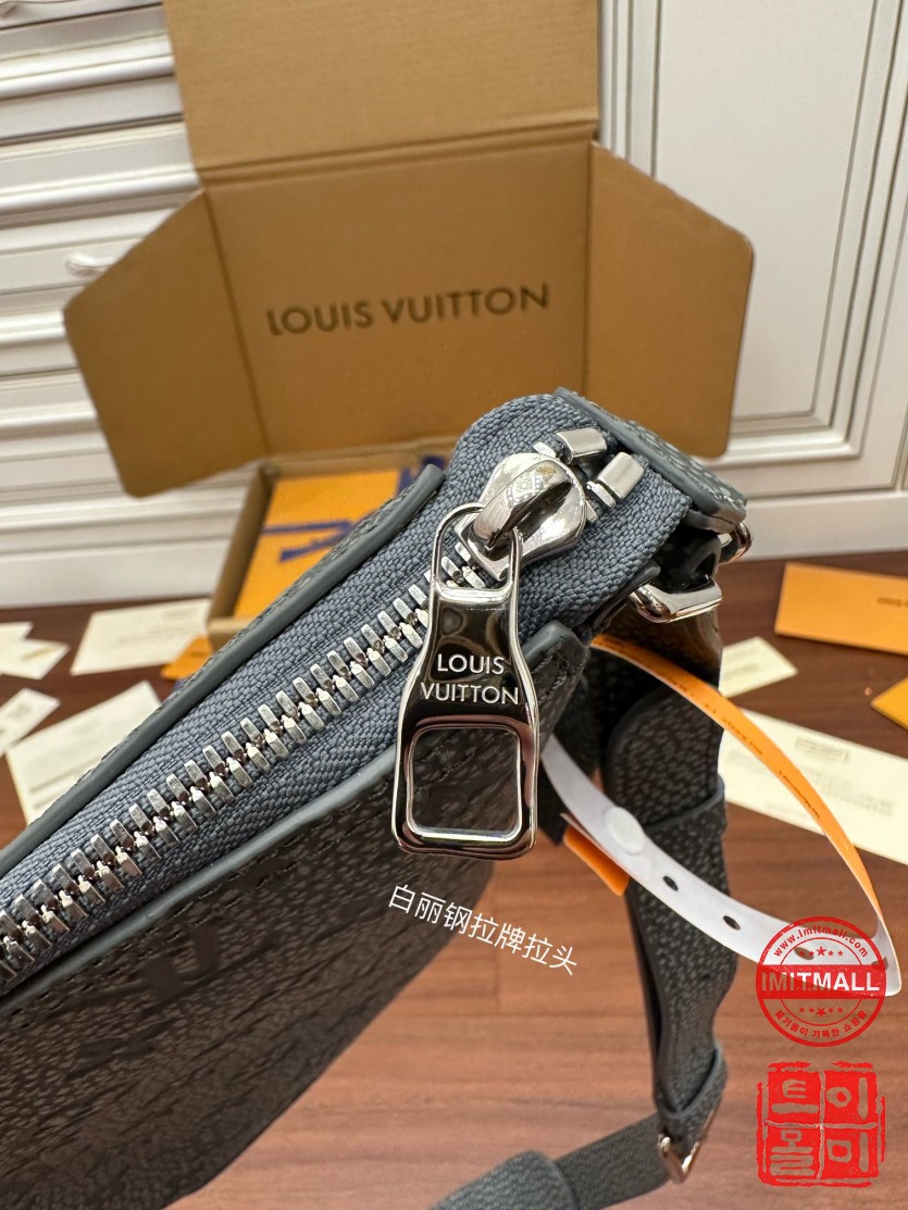 louis_vuitton_xxxxx_big_00010.jpg