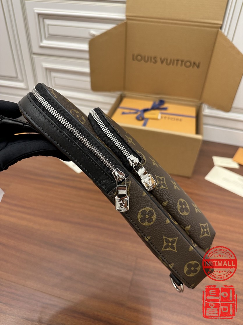 louis_vuitton_xxxxx_big_00013.jpg