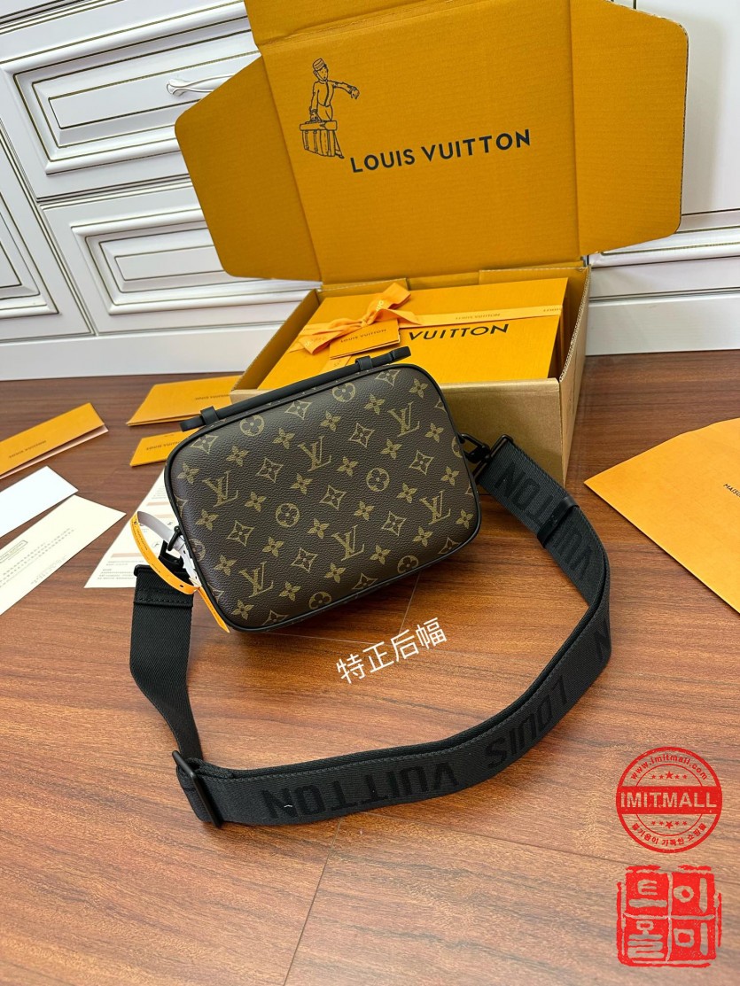 louis_vuitton_xxxxx_big_00002.jpg