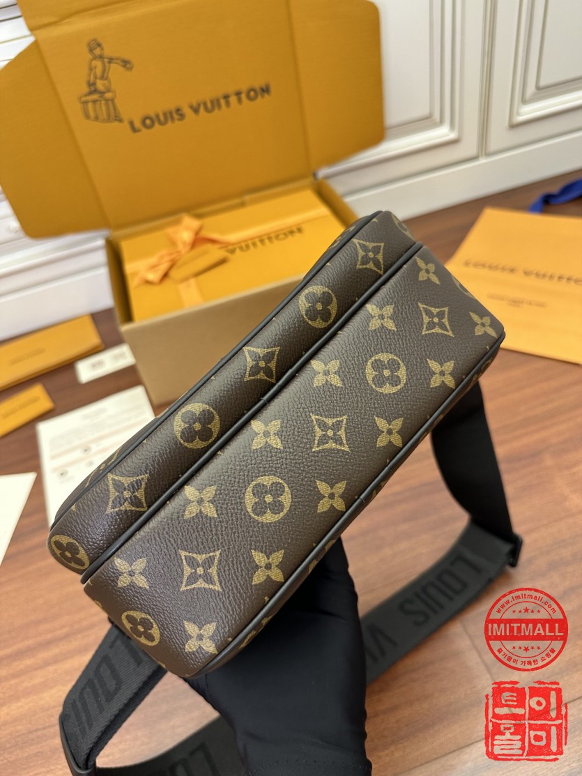 louis_vuitton_xxxxx_big_00013.jpg