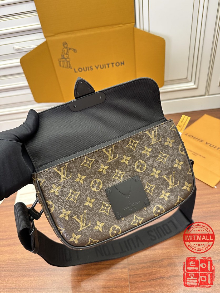 louis_vuitton_xxxxx_big_00016.jpg