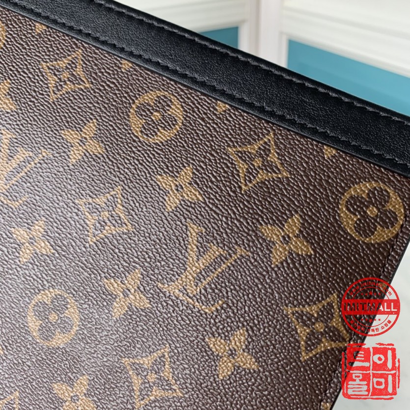 louis_vuitton_xxxxx_big_00005.jpg