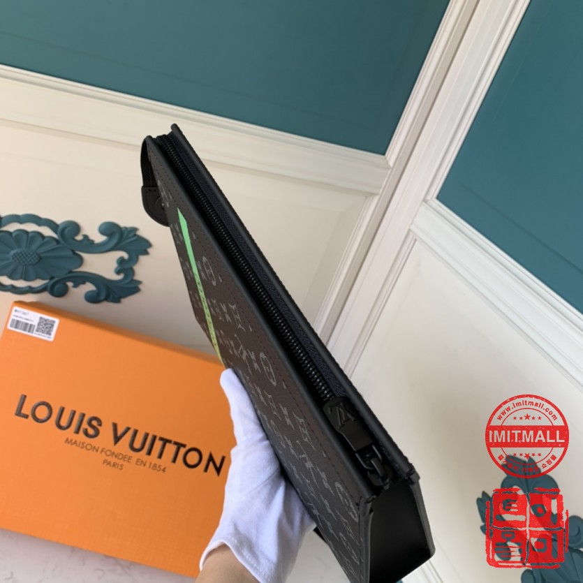 louis_vuitton_xxxxx_big_00006.jpg