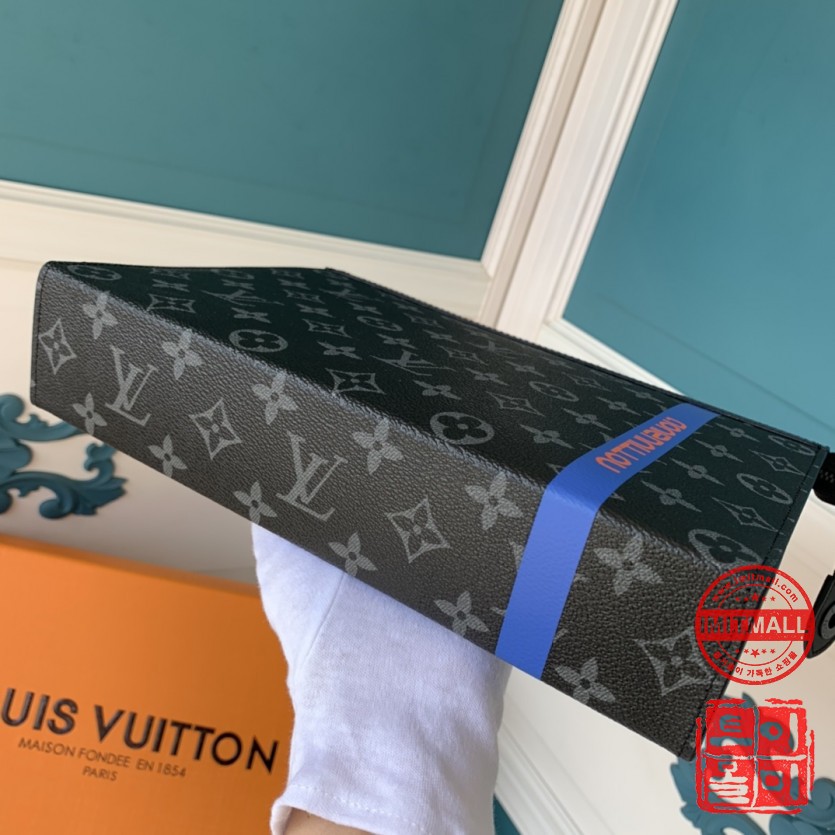 louis_vuitton_xxxxx_big_00003.jpg