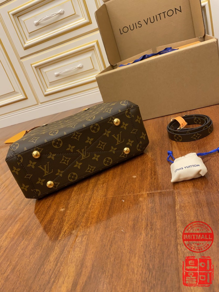 louis_vuitton_xxxxx_big_00008.jpg