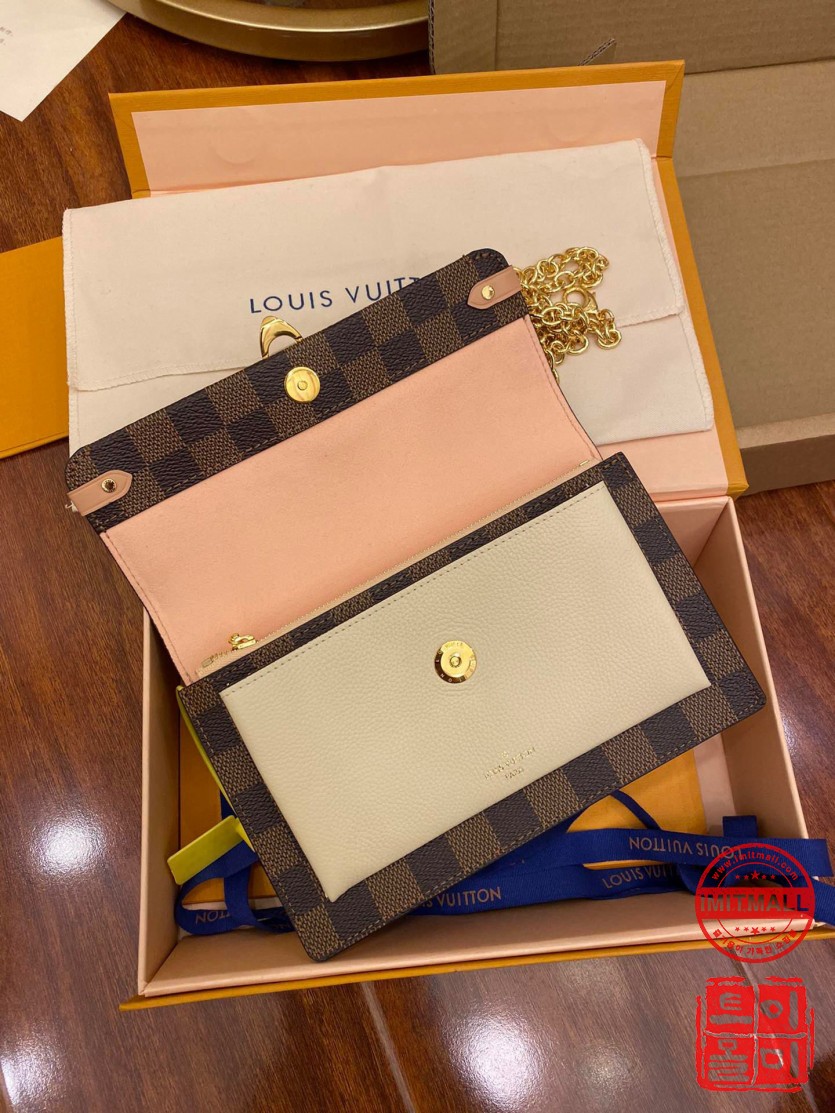 louis_vuitton_xxxxx_big_00004.jpg