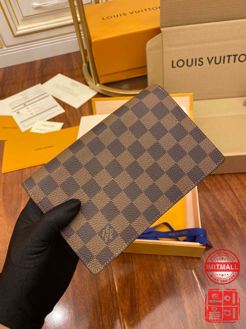 louis_vuitton_xxxxx_big_00009.jpg