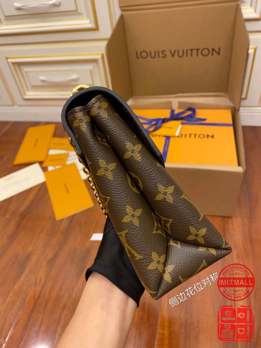 louis_vuitton_xxxxx_big_00007.jpg