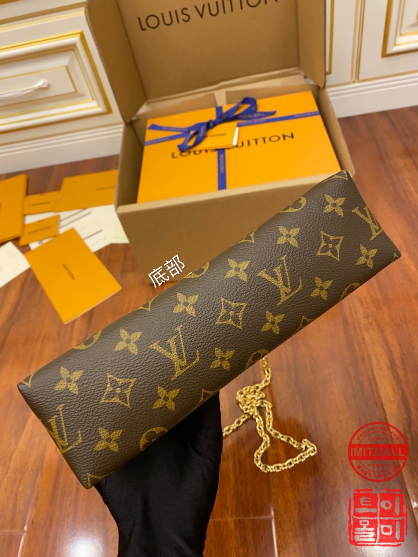 louis_vuitton_xxxxx_big_00008.jpg