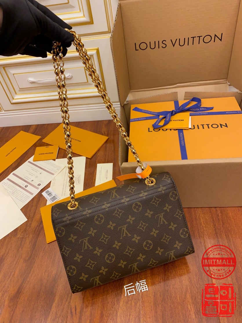 louis_vuitton_xxxxx_big_00003.jpg