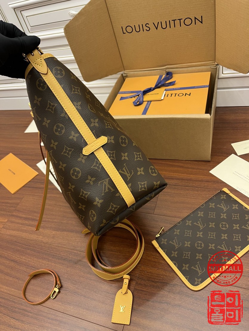 louis_vuitton_xxxxx_big_00014.jpg