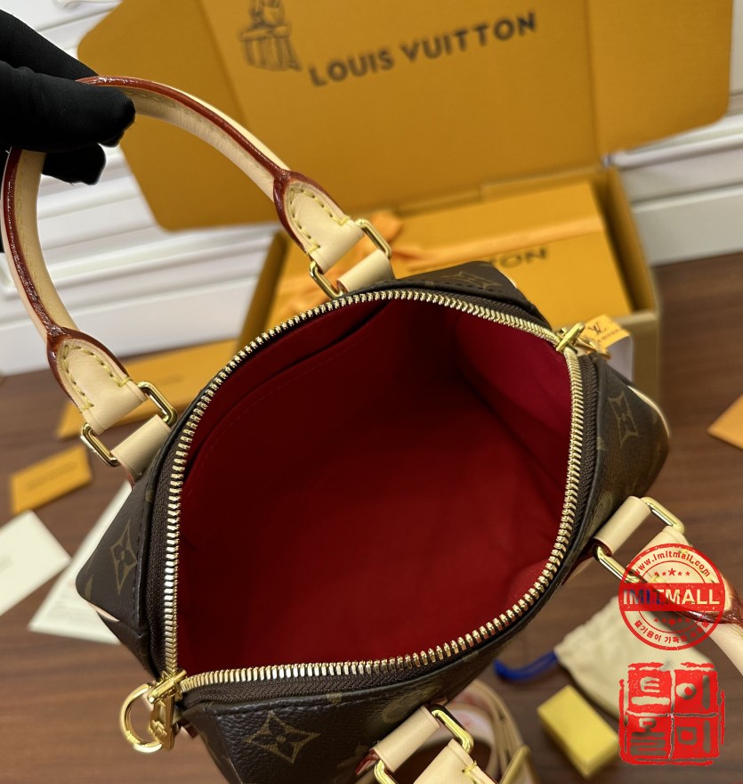 louis_vuitton_xxxxx_big_00011.jpg