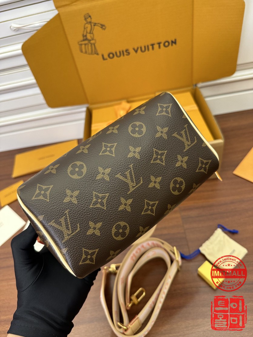 louis_vuitton_xxxxx_big_00016.jpg