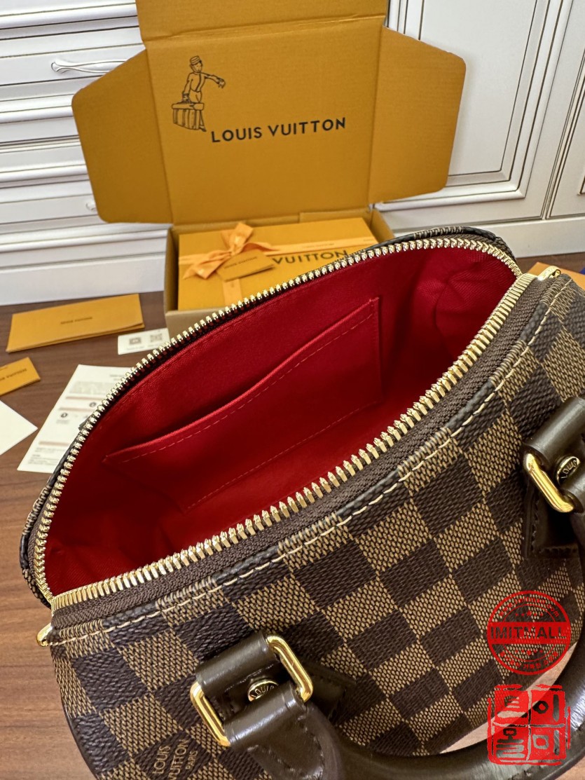 louis_vuitton_xxxxx_big_00006.jpg