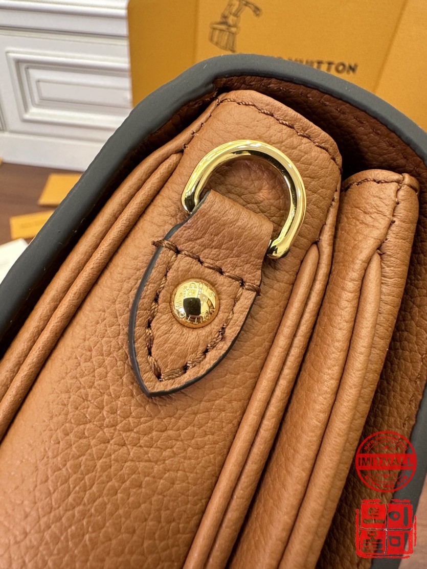 louis_vuitton_xxxxx_big_00016.jpg
