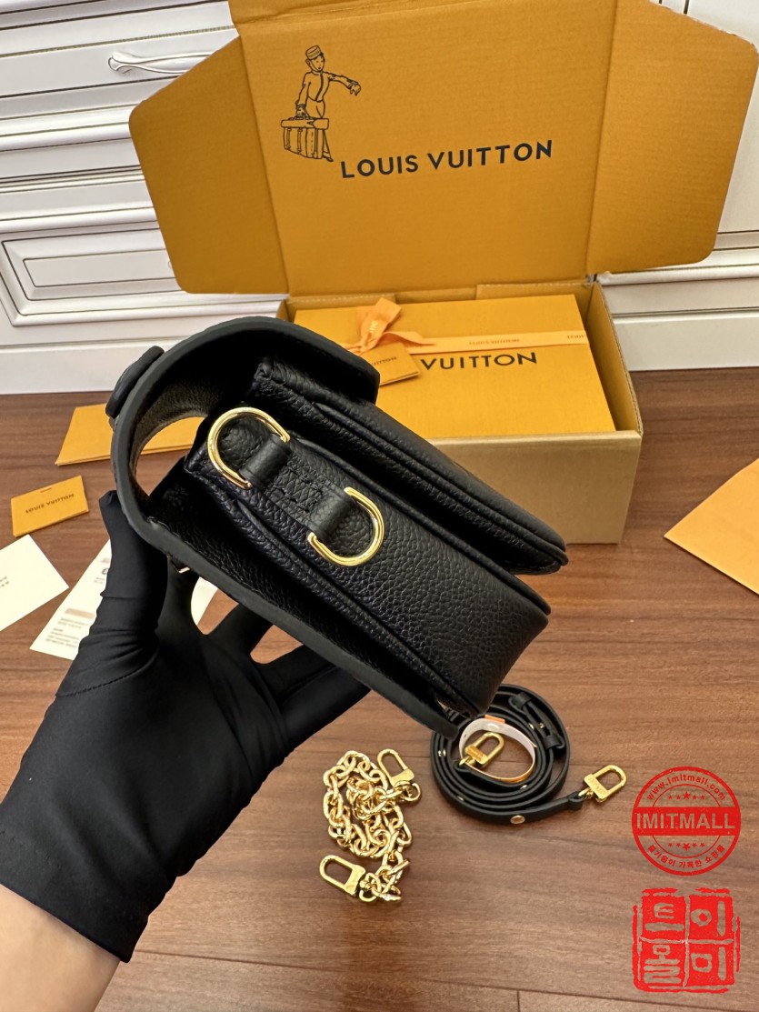 louis_vuitton_xxxxx_big_00013.jpg