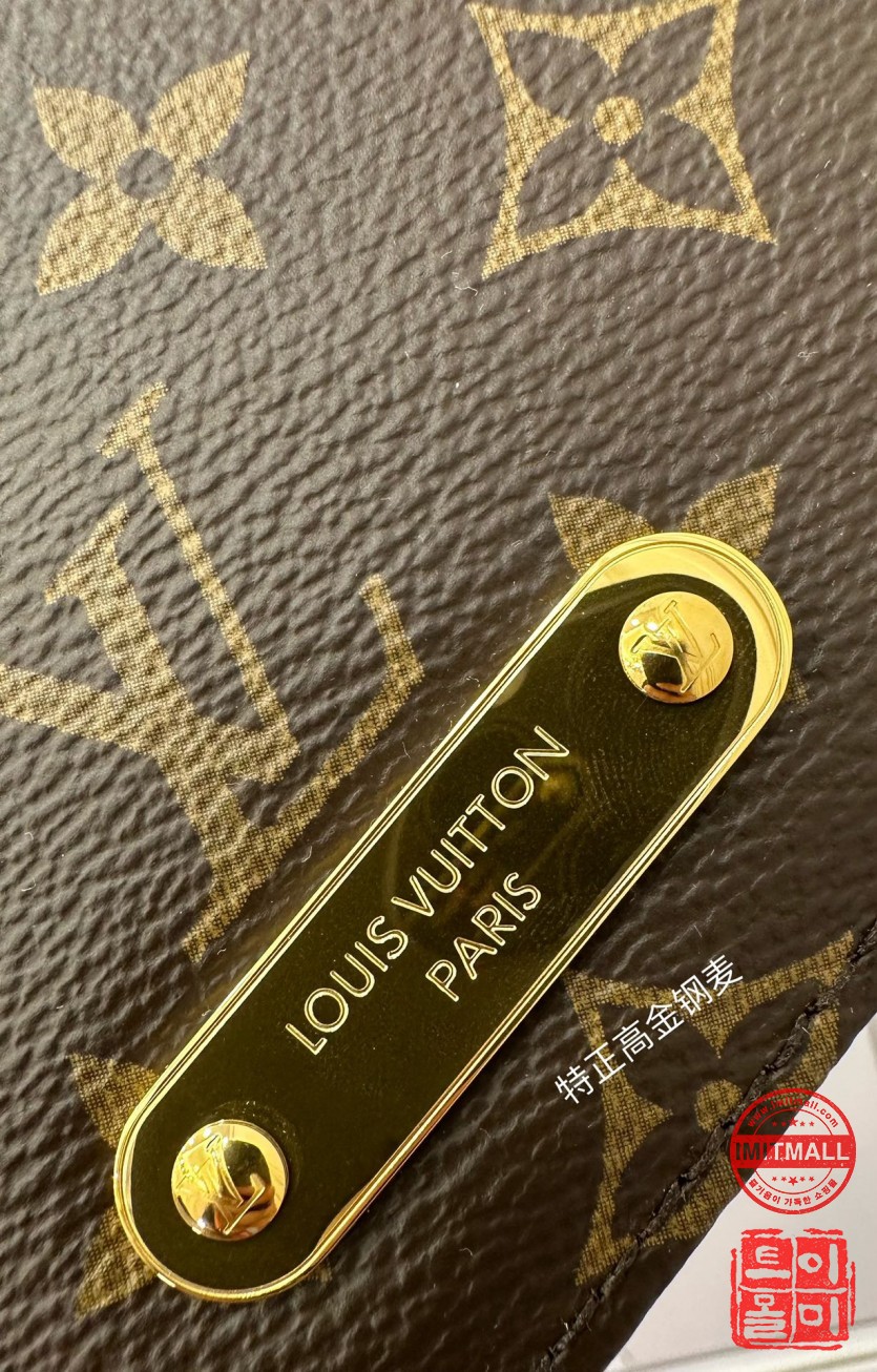 louis_vuitton_xxxxx_big_00018.jpg