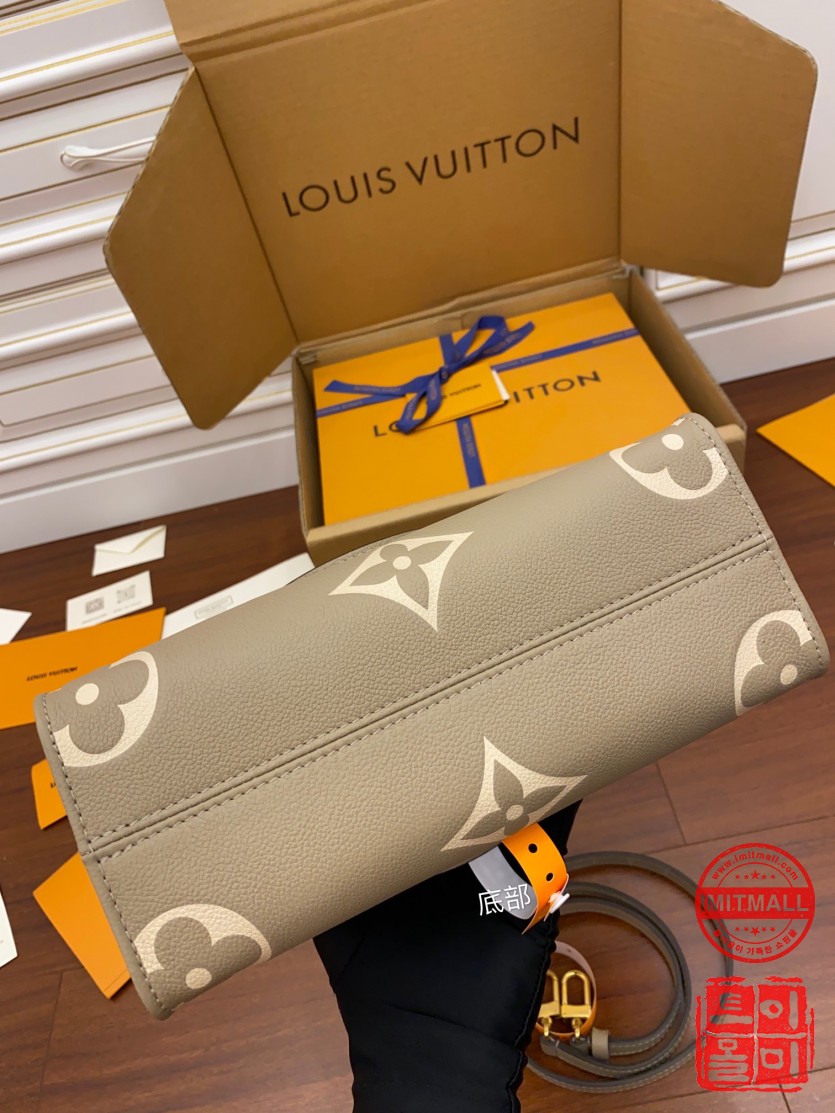 louis_vuitton_xxxxx_big_00008.jpg