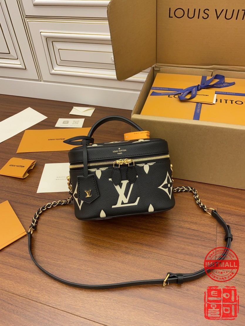 louis_vuitton_xxxxx_big_00002.jpg