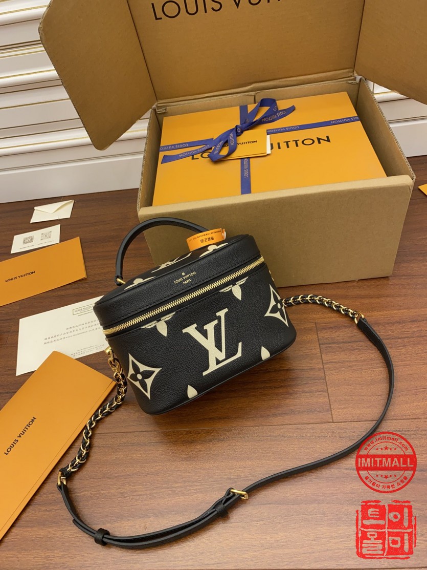 louis_vuitton_xxxxx_big_00016.jpg