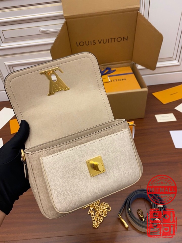 louis_vuitton_xxxxx_big_00012.jpg