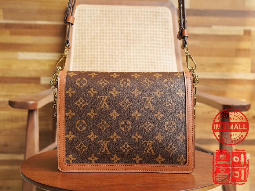 louis_vuitton_xxxxx_big_00005.jpg