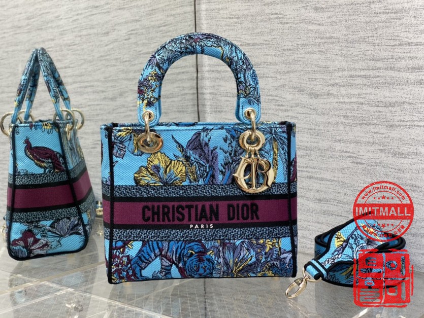 dior_xxxxx_big_00002.jpg