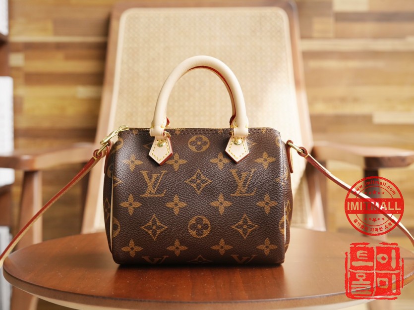 louis_vuitton_xxxxx_big_00001.jpg