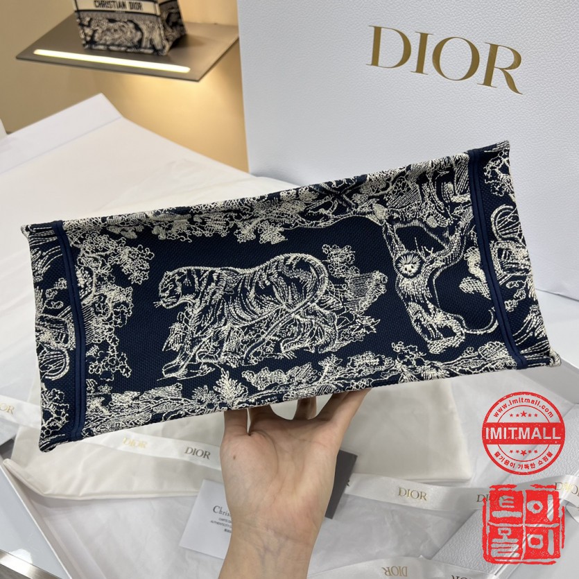 dior_xxxxx_big_00004.jpg