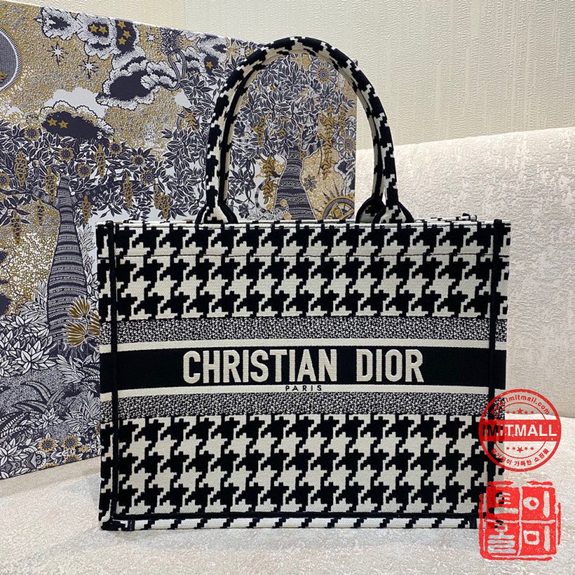 dior_xxxxx_big_00002.jpg