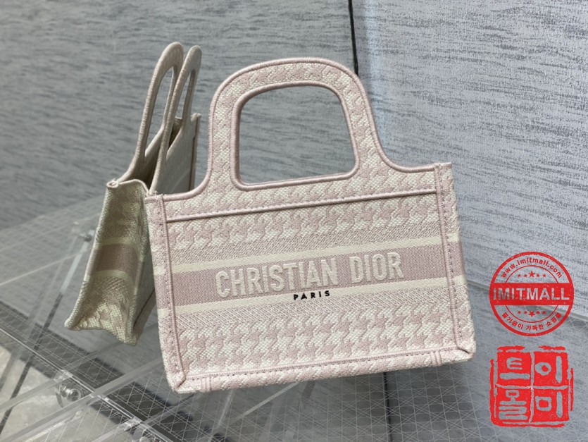 dior_xxxxx_big_00002.jpg