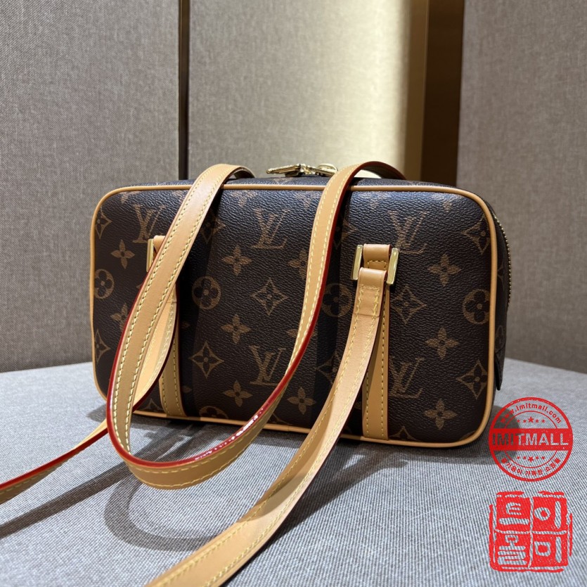 louis_vuitton_xxxxx_big_00004.jpg