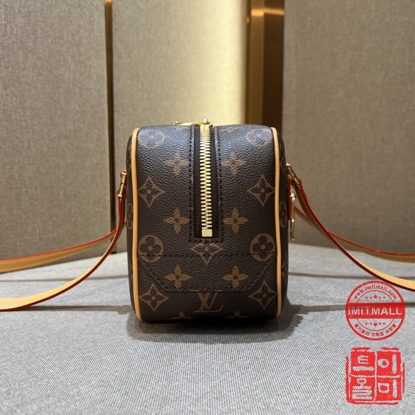 louis_vuitton_xxxxx_big_00005.jpg