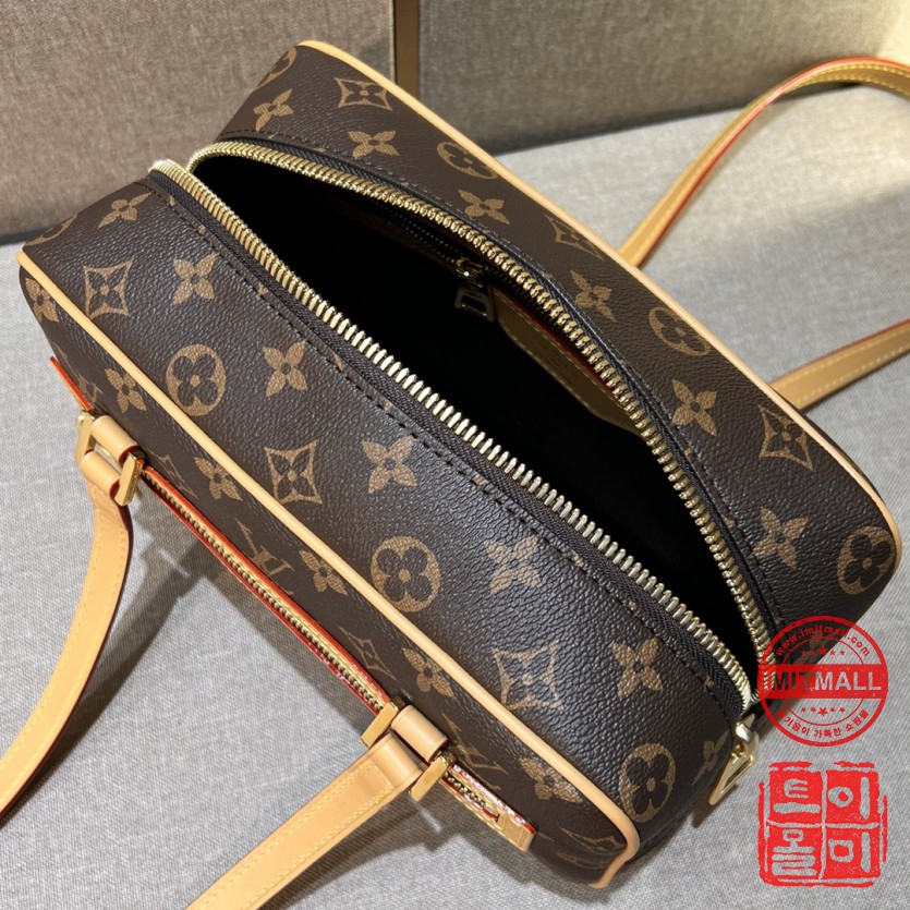 louis_vuitton_xxxxx_big_00007.jpg