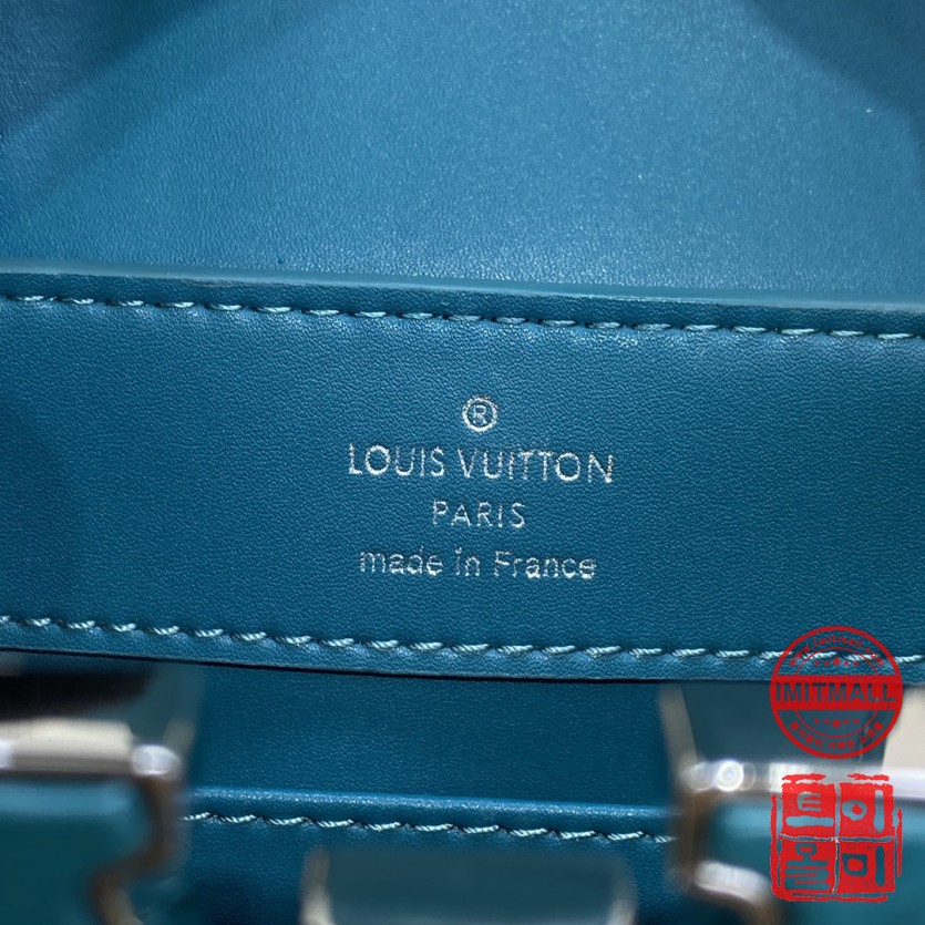 louis_vuitton_xxxxx_big_00008.jpg