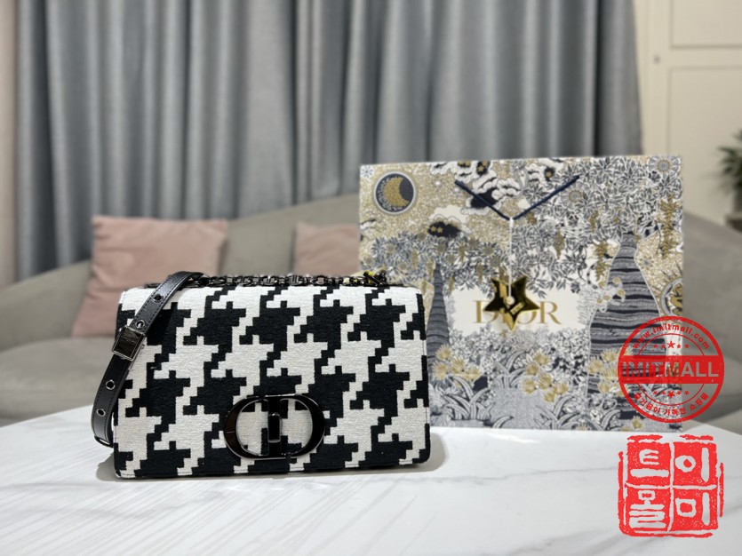 dior_xxxxx_big_00002.jpg