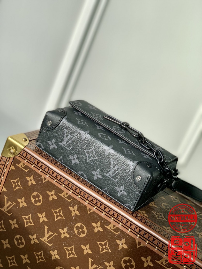 louis_vuitton_xxxxx_big_00004.jpg