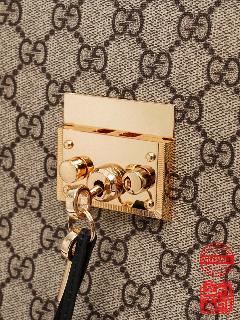 gucci_xxxxx_big_00008.jpg