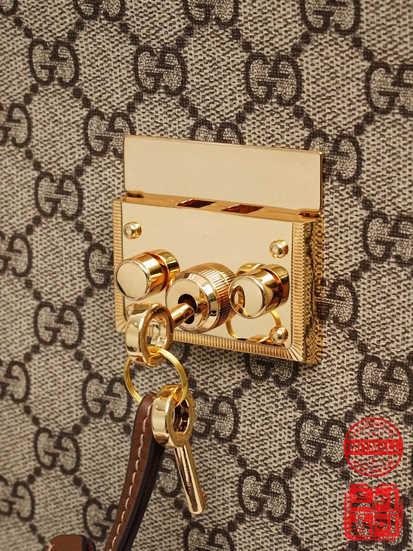 gucci_xxxxx_big_00008.jpg