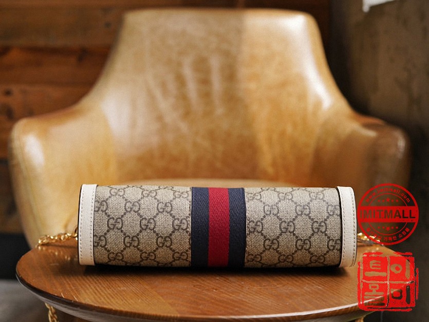 gucci_xxxxx_big_00006.jpg