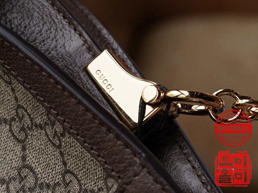 gucci_xxxxx_big_00012.jpg
