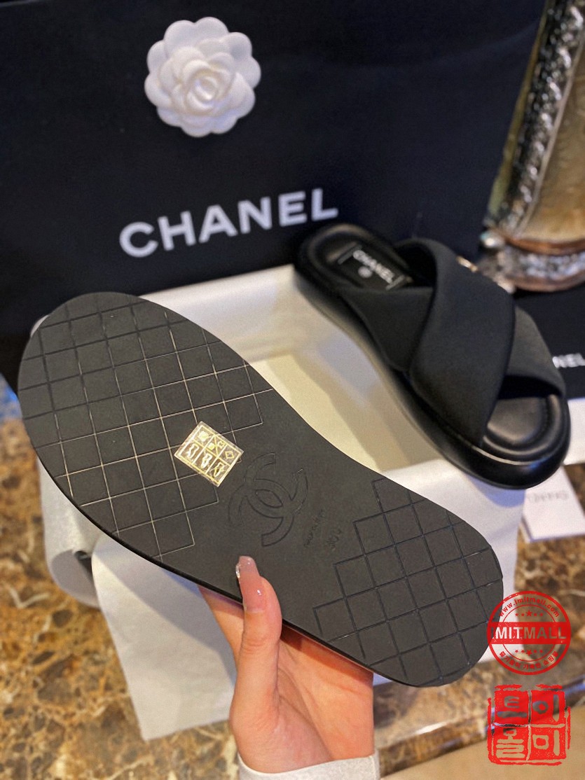 chanel_xxxxx_big_00015.jpg