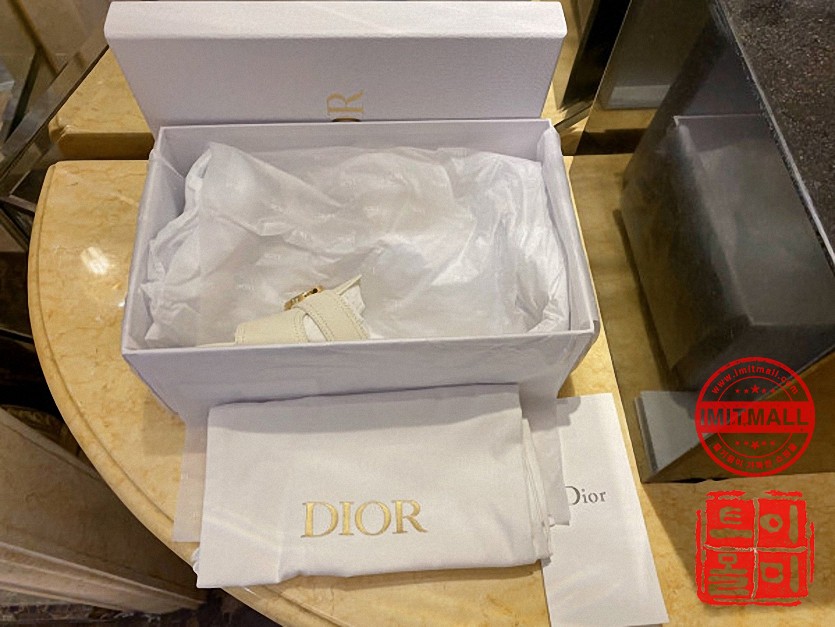 dior_xxxxx_big_00002.jpg