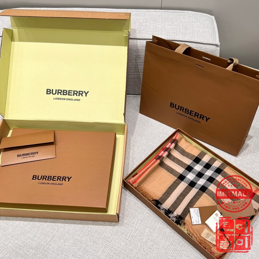 burberry_xxxxx_big_00001.jpg