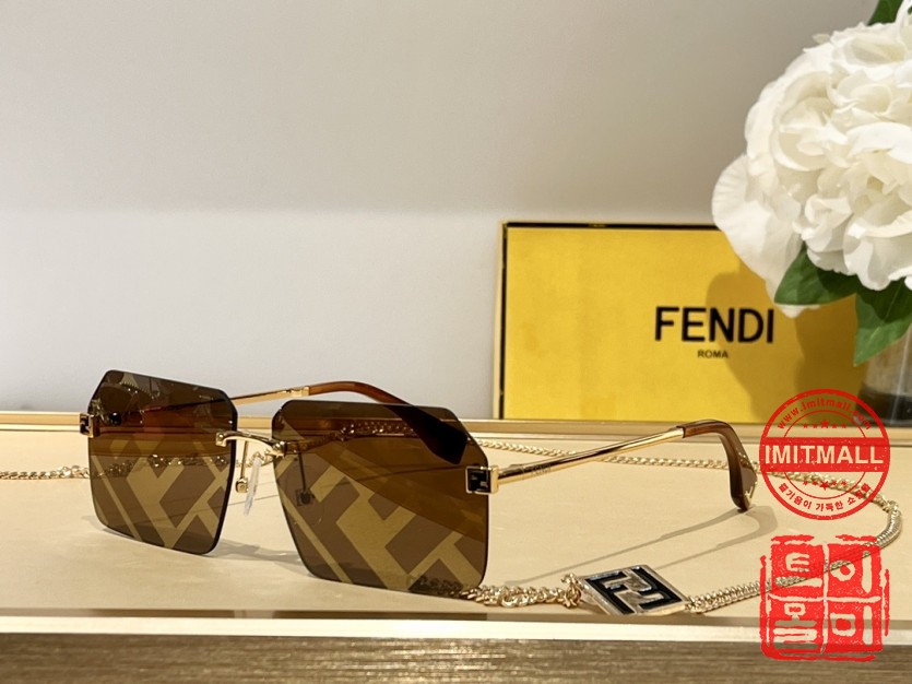 fendi_xxxxx_big_00004.jpg