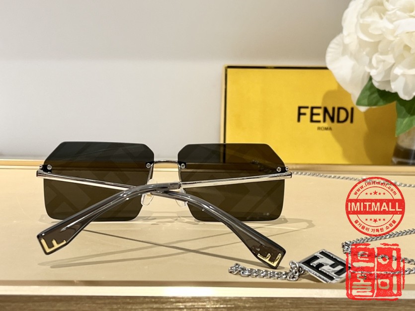 fendi_xxxxx_big_00009.jpg