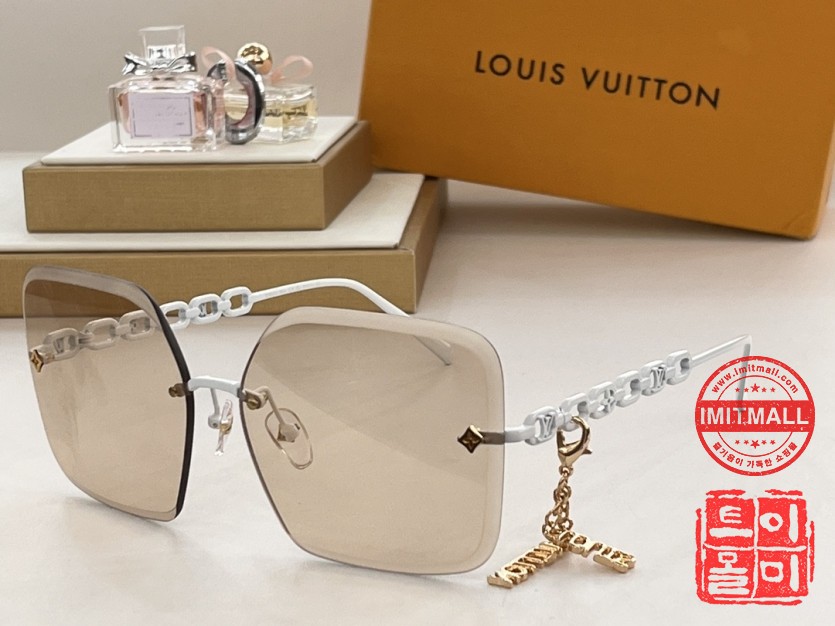 louis_vuitton_xxxxx_big_00005.jpg