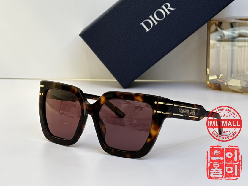 dior_xxxxx_big_00001.jpg