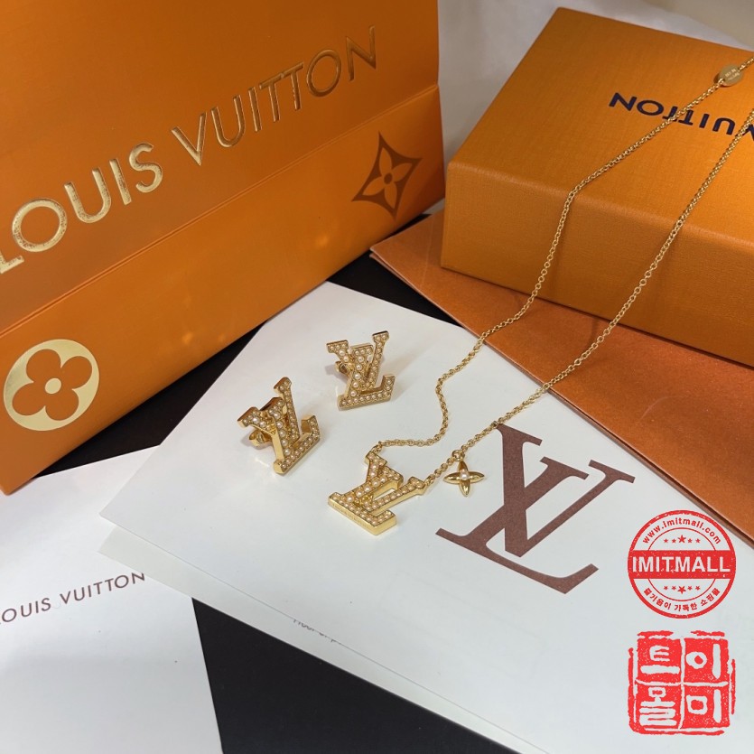louis_vuitton_xxxxx_big_00001.jpg