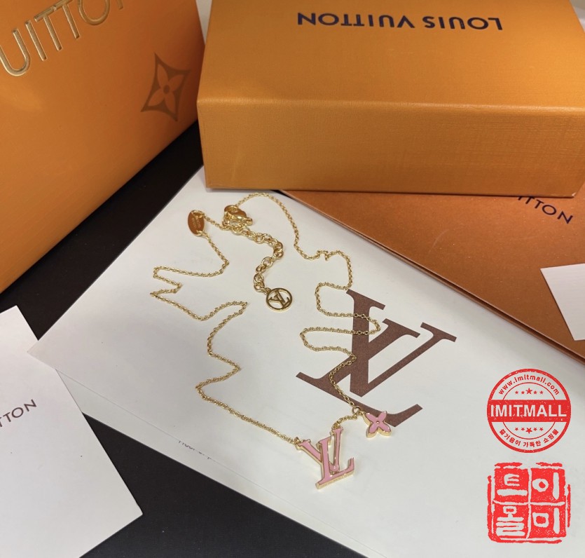 louis_vuitton_xxxxx_big_00001.jpg